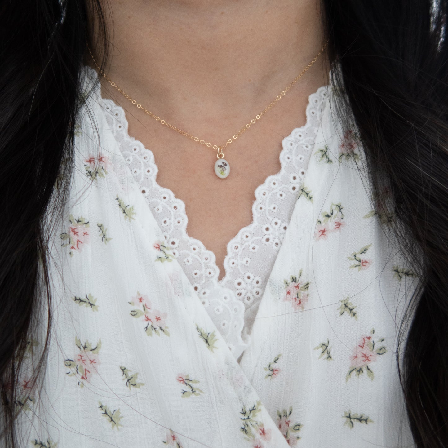 Simple Diana Necklace in Chocolate
