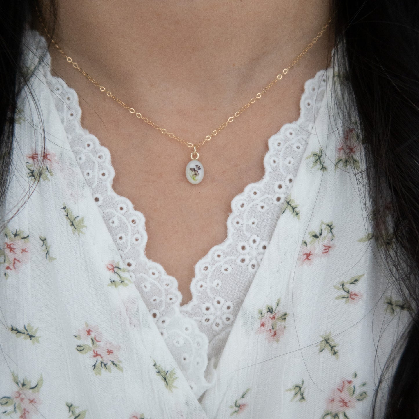 Simple Diana Necklace in Chocolate