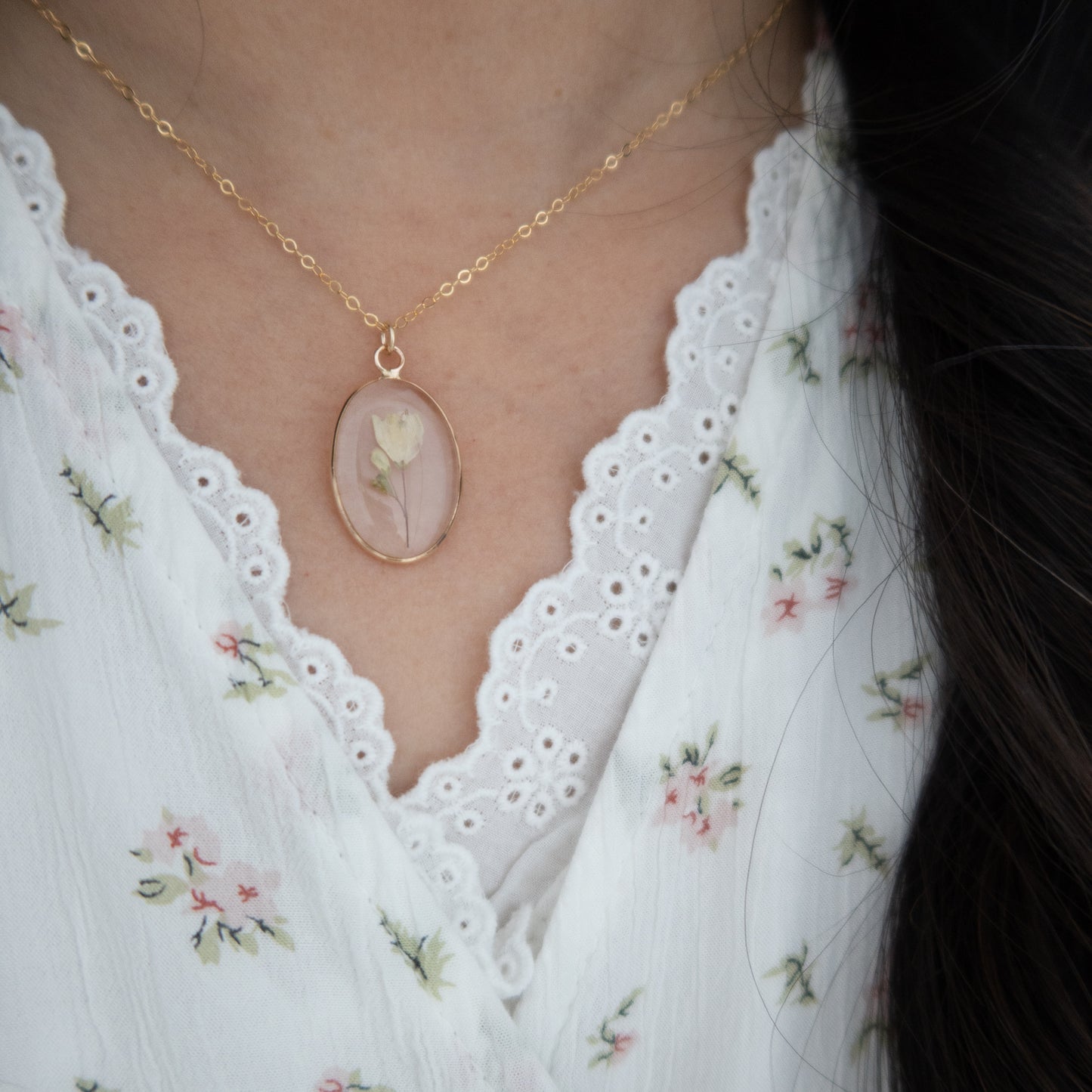 Simple Wildflowers Oval Pendant