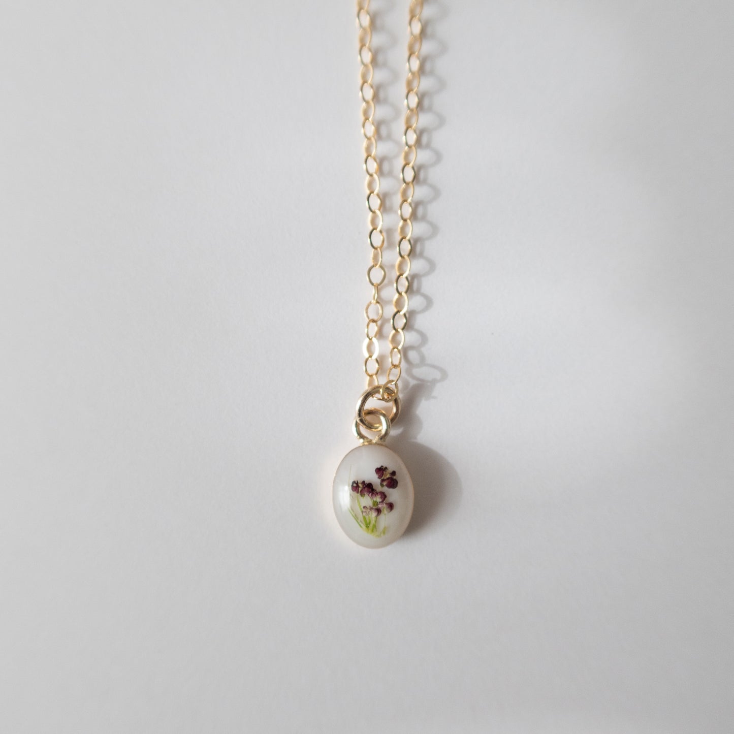 Simple Diana Necklace in Chocolate