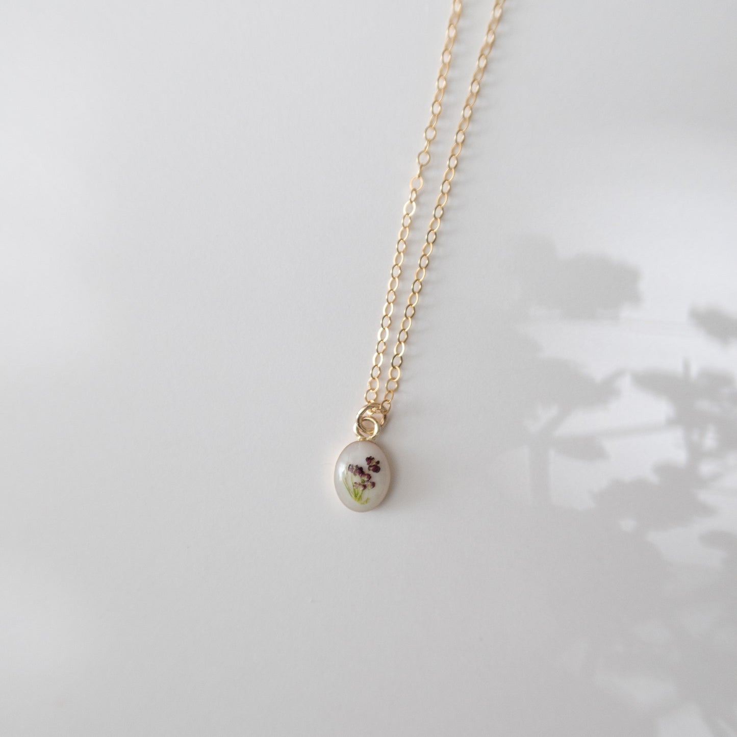 Simple Diana Necklace in Chocolate