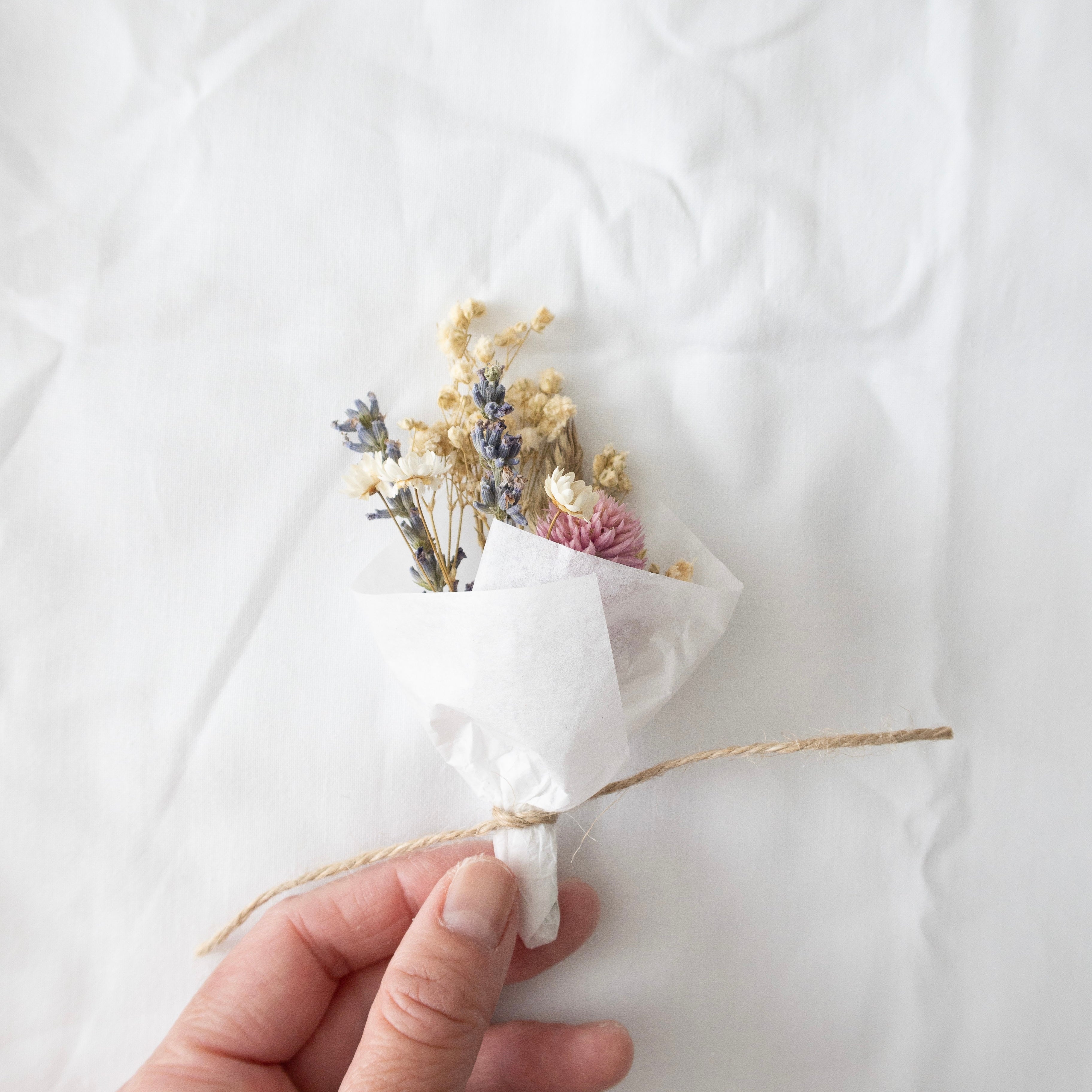 How To Make Mini Dried Flower Bouquets