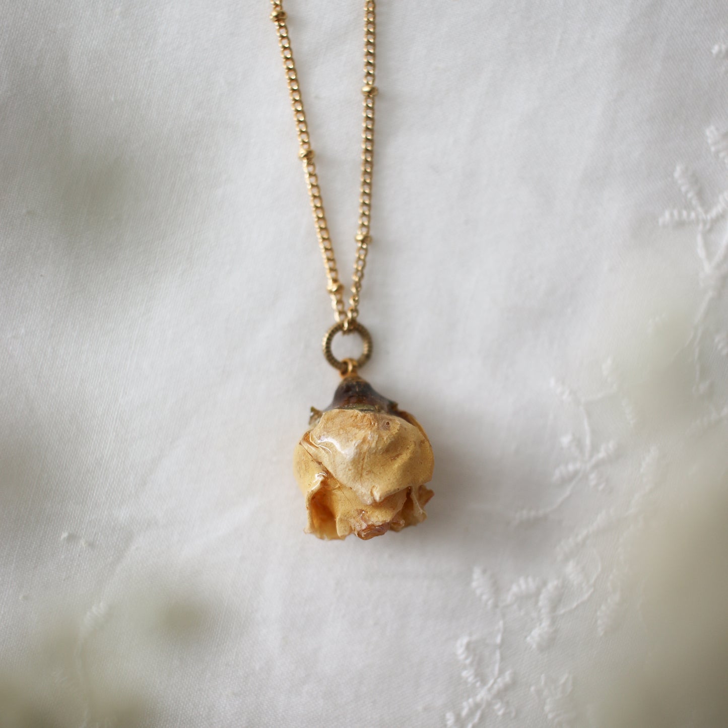 Garden Rose Necklace in Honey