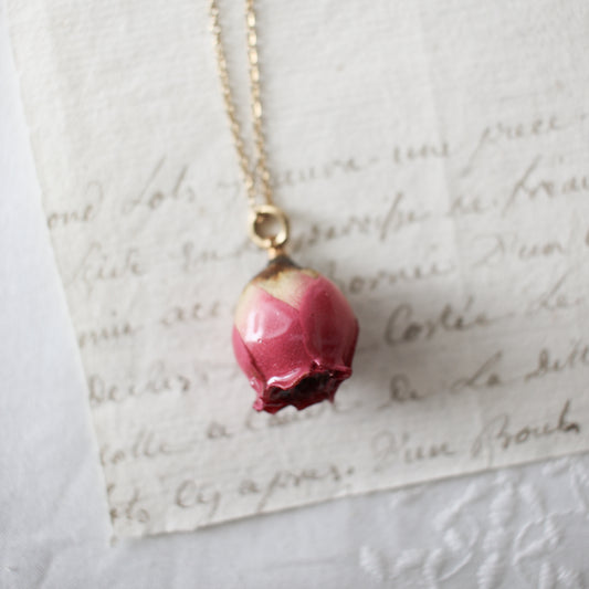 Garden Rose Necklace in Scarlett