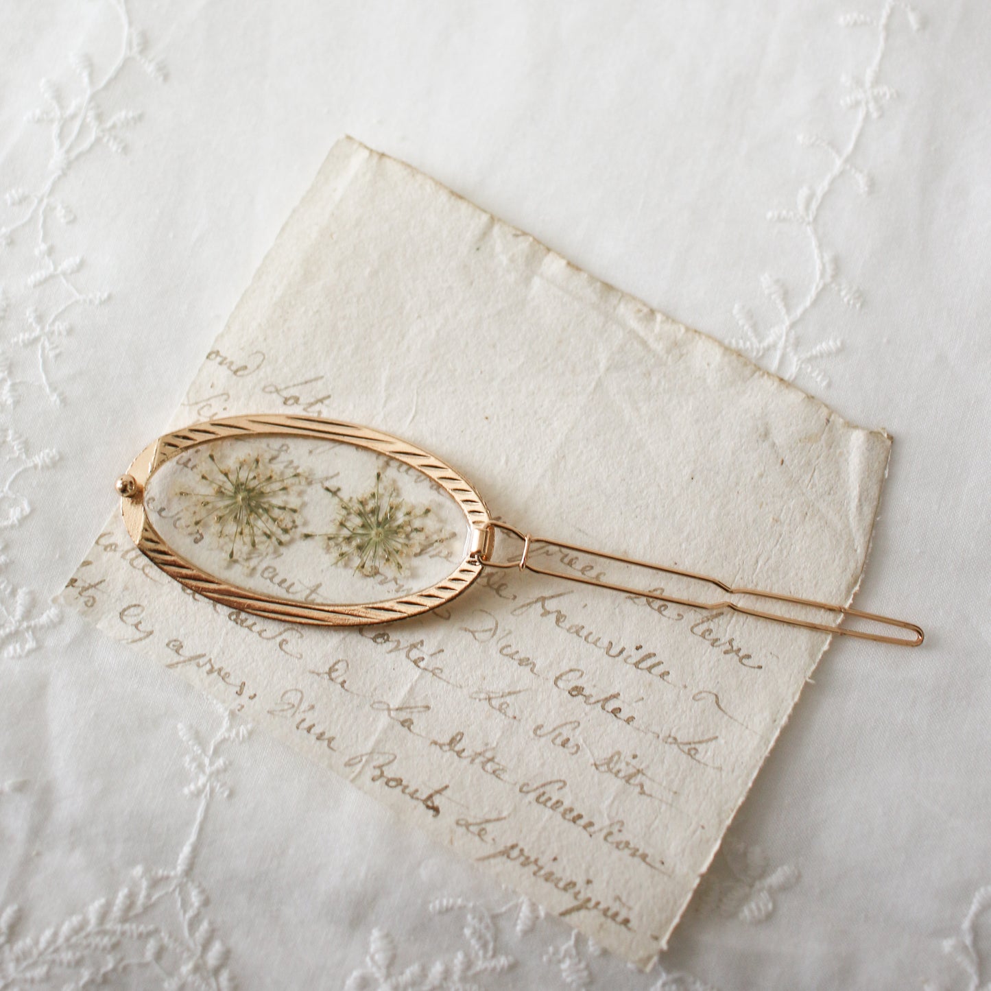 Garden Hair Clip Oval in Antique White