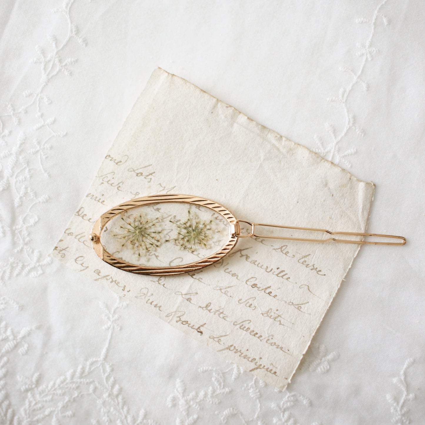 Garden Hair Clip Oval in Antique White