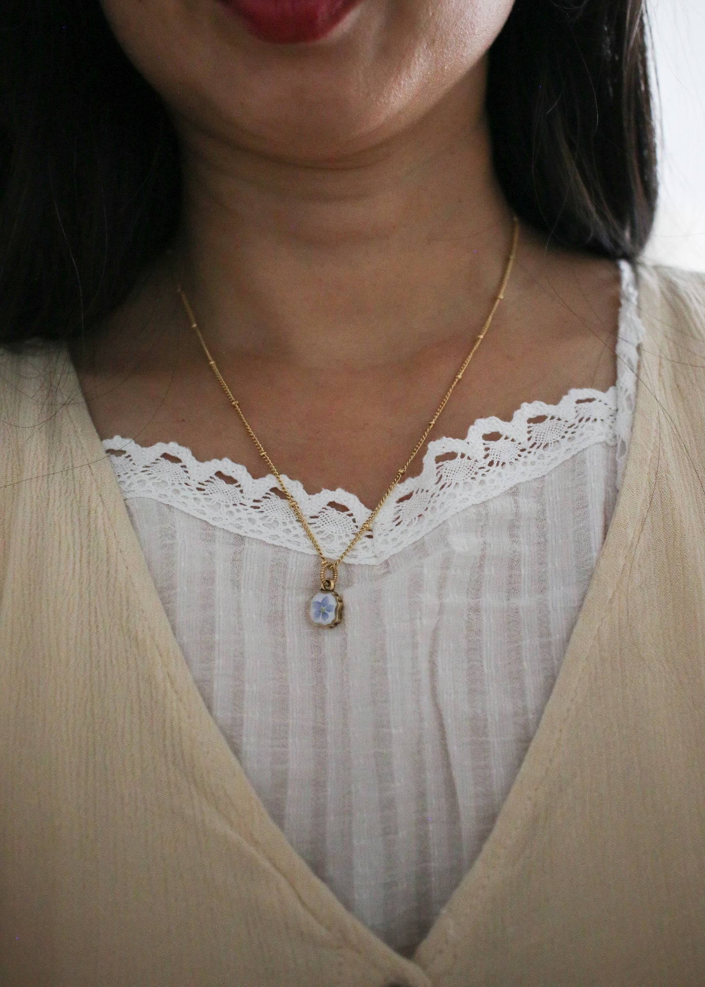 Emma Heirloom Necklace (frame)