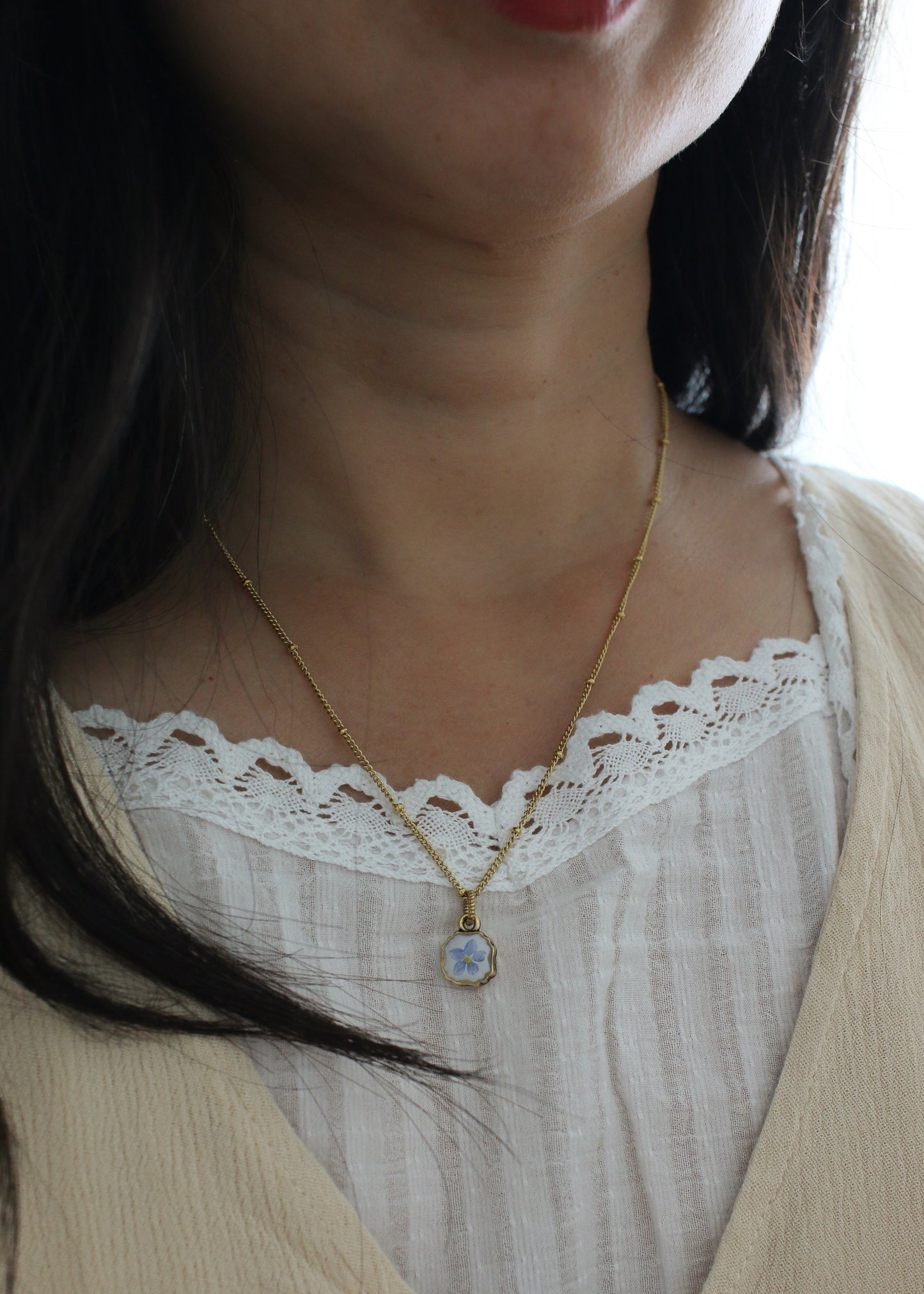 Emma Heirloom Necklace (frame)