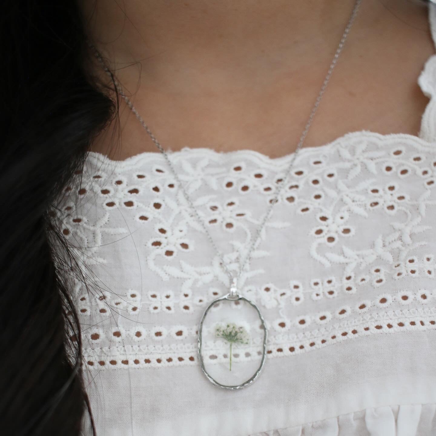 Queen Anne's Lace Pendant in Silver