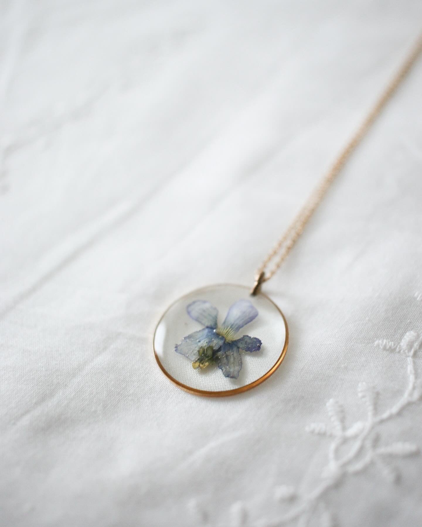 Pemberley Garden Necklace (Violet Flower)