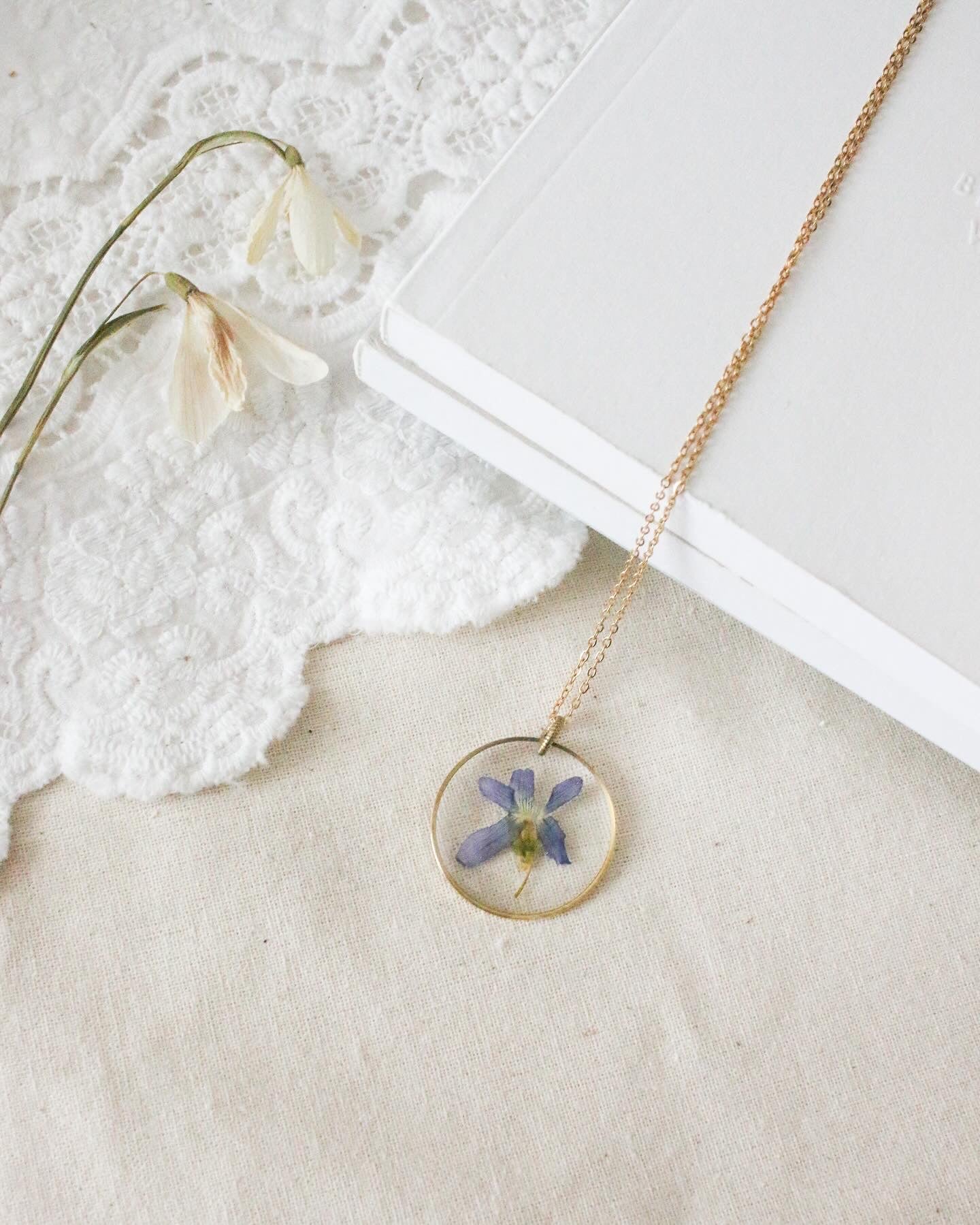 Pemberley Garden Necklace (Violet Flower)