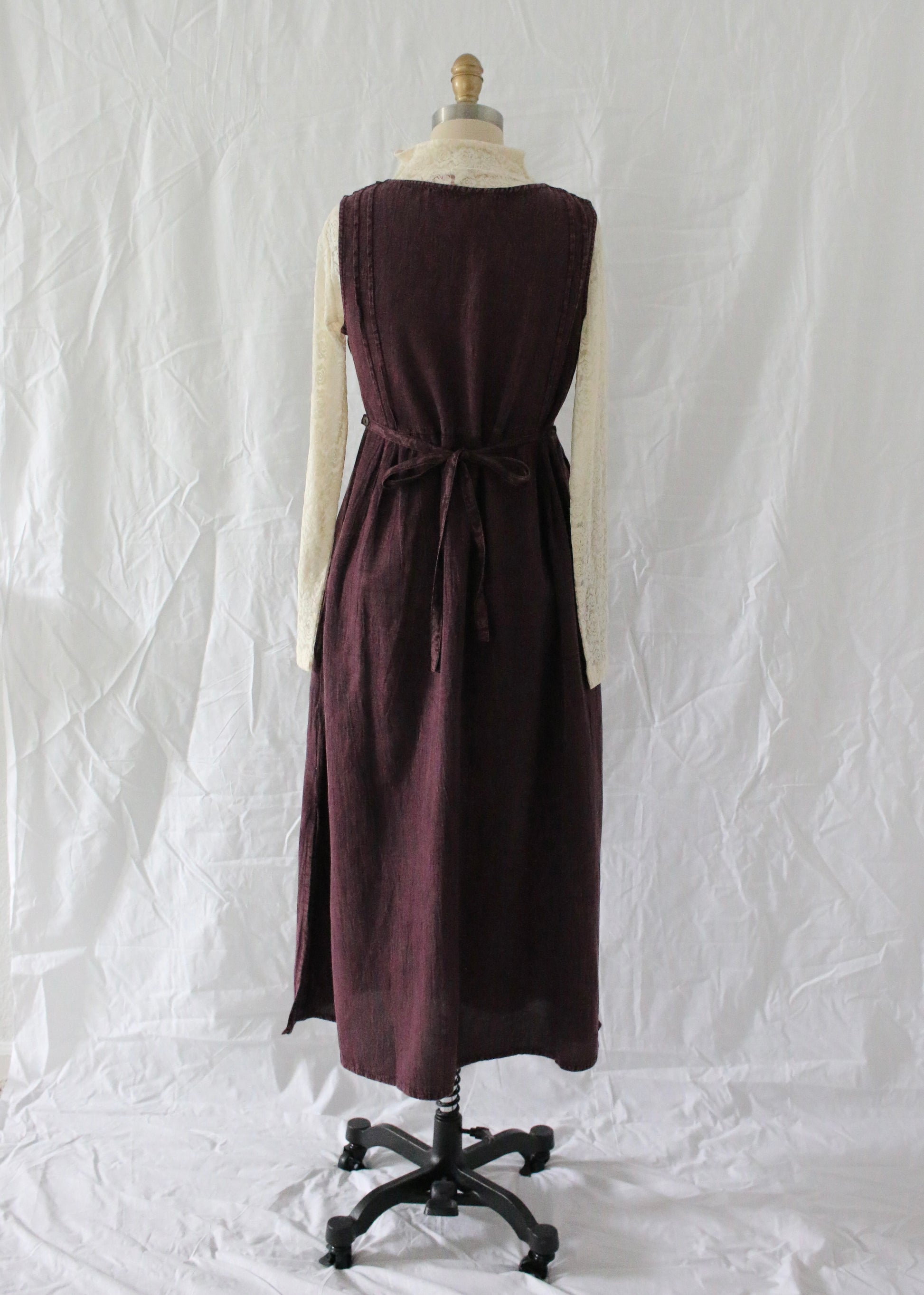 Shopkeeper Pinafore Dress – fleurs et temps Shopkeeper Pinafore Dress – fleurs et temps