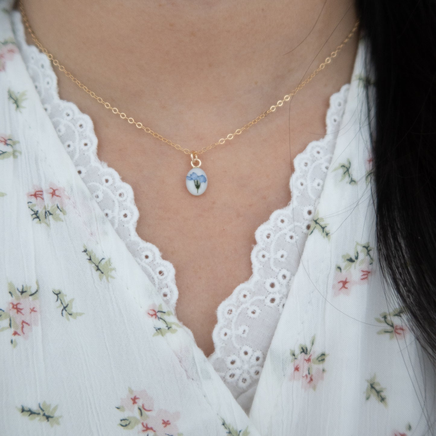 Simple Diana Necklace in Sky